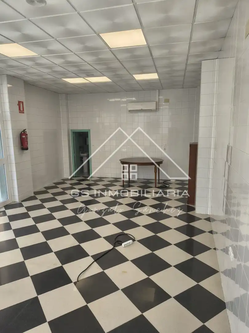 Local comercial en venda a Centro, imagen 6