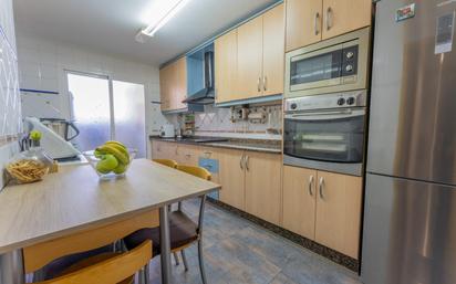 Kitchen of Flat for sale in Elche / Elx  with Air Conditioner and Balcony
