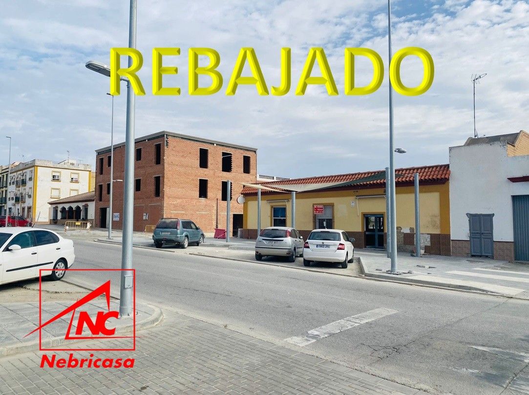 Vista exterior de Nau industrial en venda en Las Cabezas de San Juan