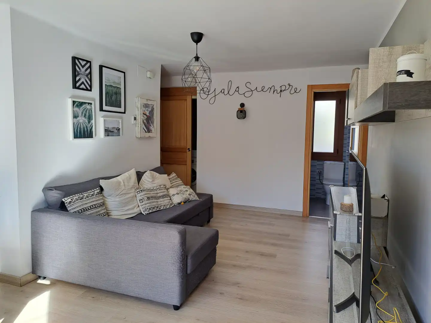 Sala d'estar de Casa o xalet en venda en Fontanals de Cerdanya amb Calefacció, Terrassa i Moblat