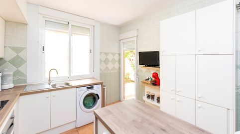 Foto 4 de Casa adosada en venta en Calle Jose Riquelme, La Zubia Ciudad, La Zubia