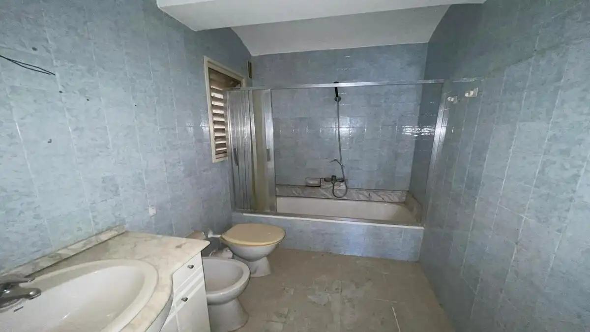 Badezimmer von Wohnung zum Verkauf in Tortosa