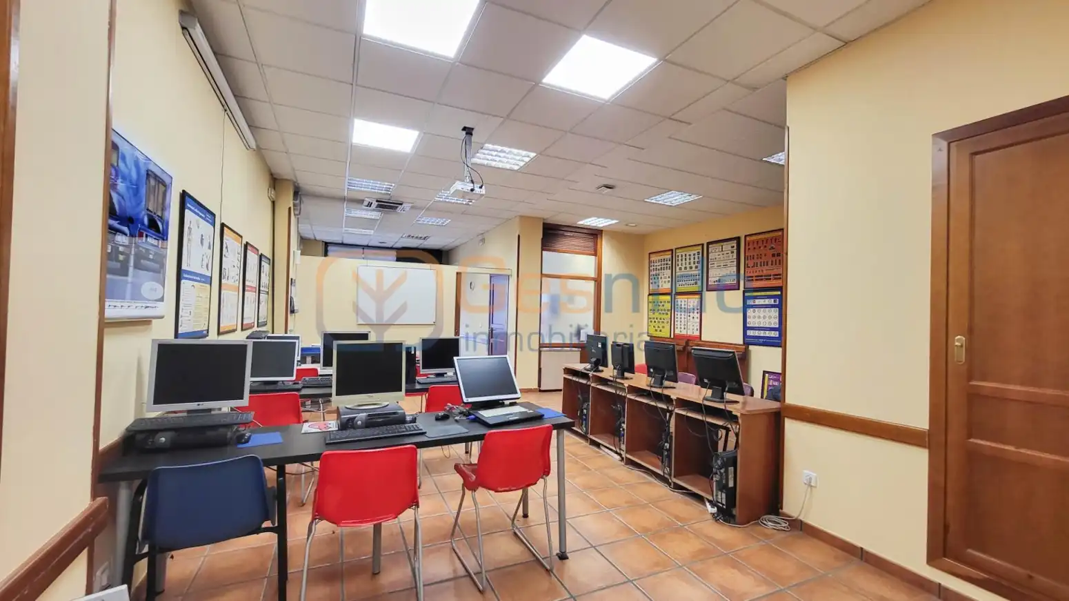 Local de alquiler en Segovia con Aire acondicionado