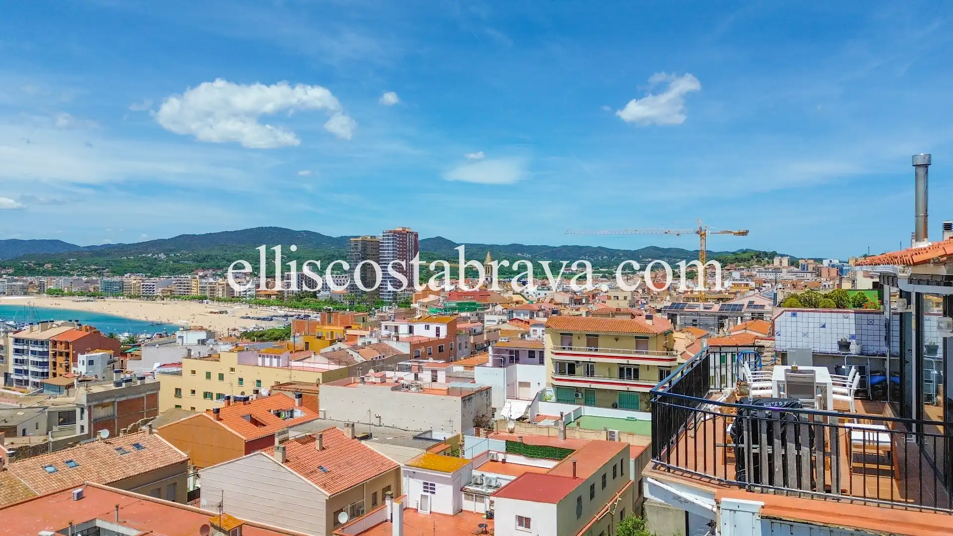 Vista exterior de Ático en venta en Palamós con Aire acondicionado, Calefacción y Parquet
