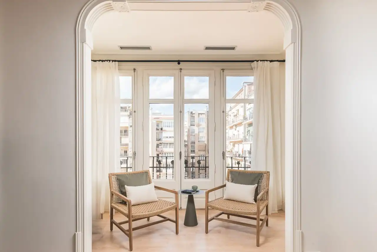 Sala de estar de Apartamento de alquiler en Barcelona con Aire acondicionado, Calefacción y Jardín privado