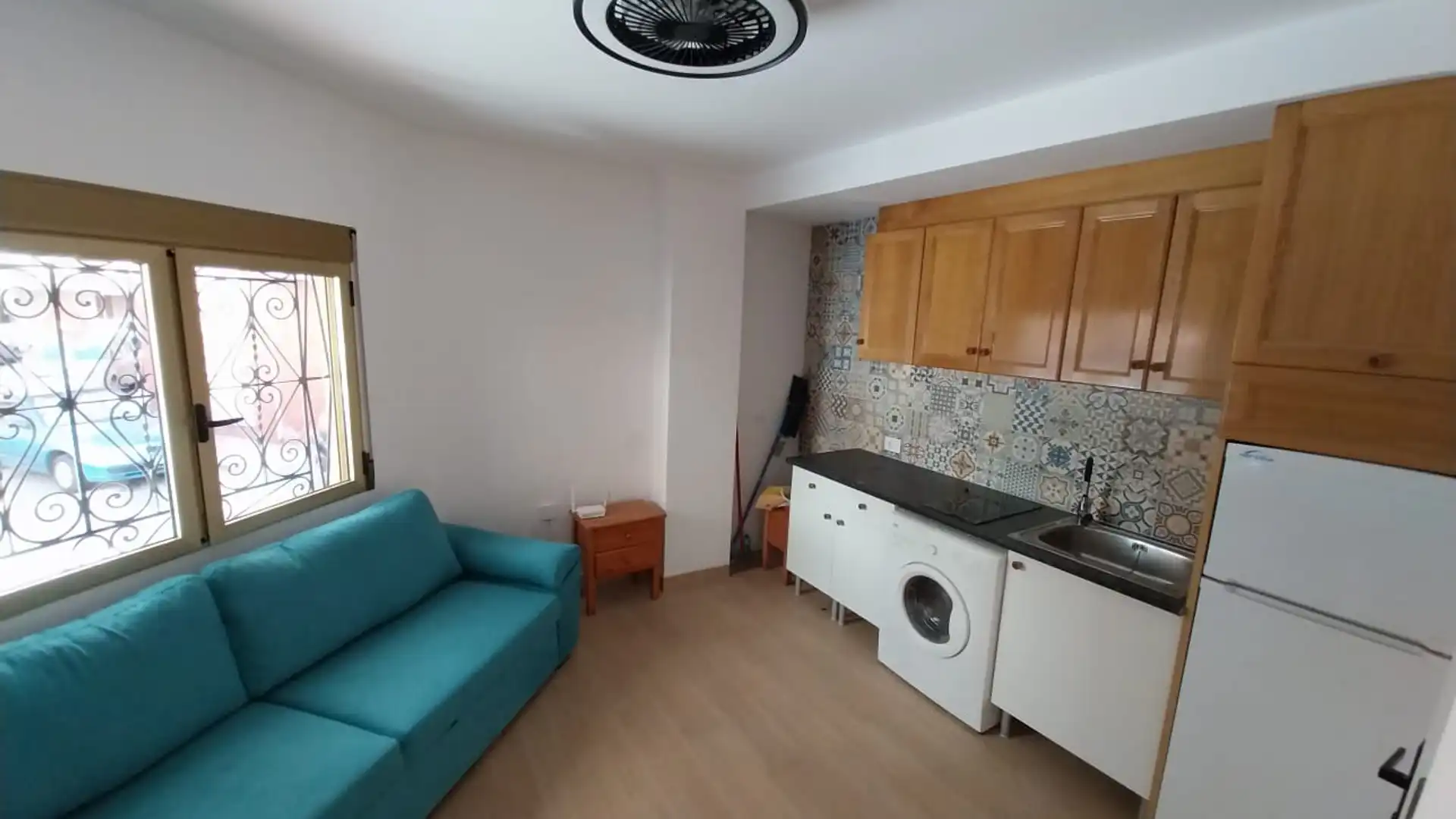 Sala de estar de Apartamento en venta en Torrevieja con Amueblado, Horno y Lavadora