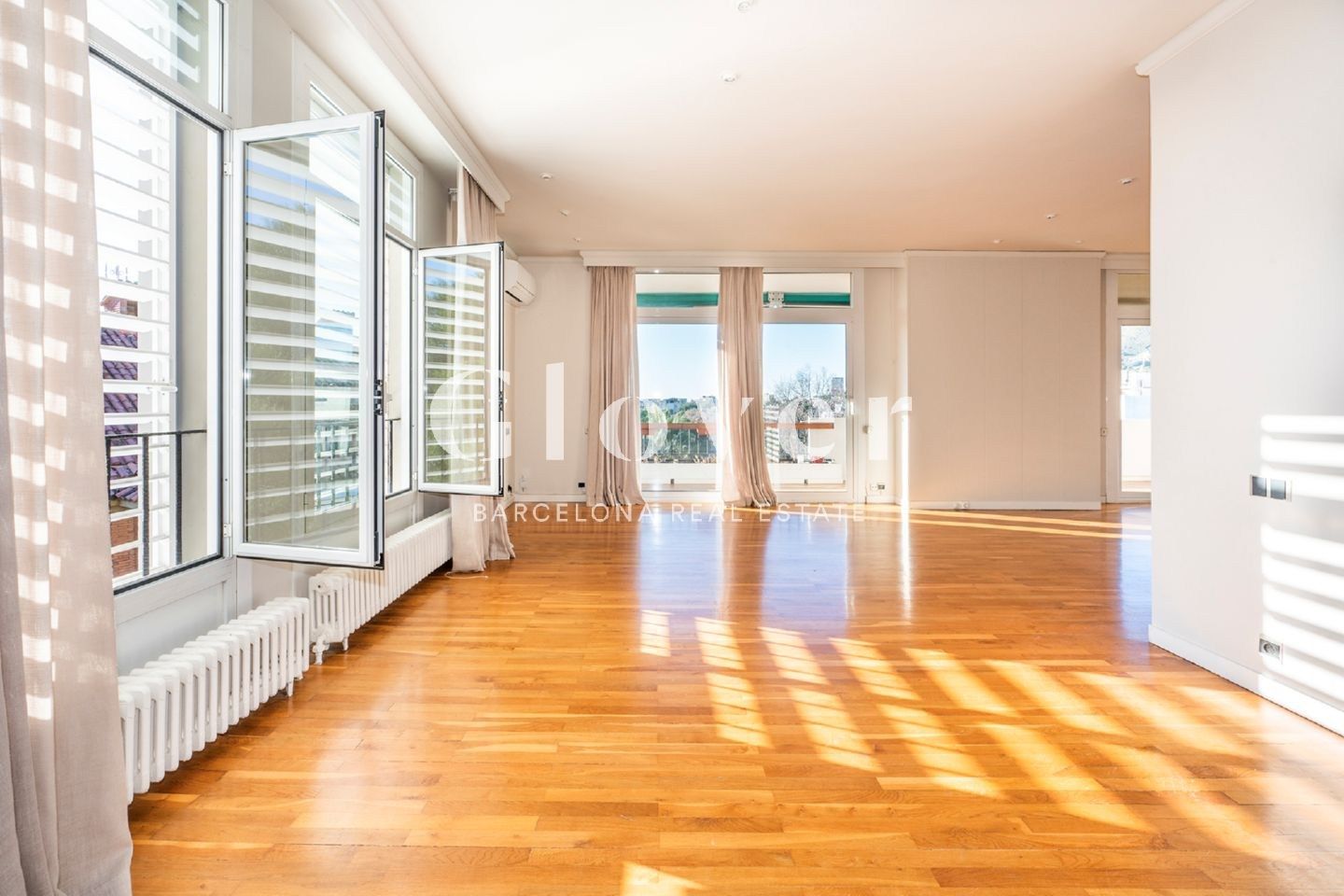 Sala d'estar de Pis de lloguer en  Barcelona Capital amb Aire condicionat, Calefacció i Terrassa