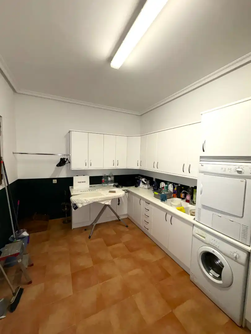 Cocina de Nave industrial en venta en Cedillo del Condado con Alarma