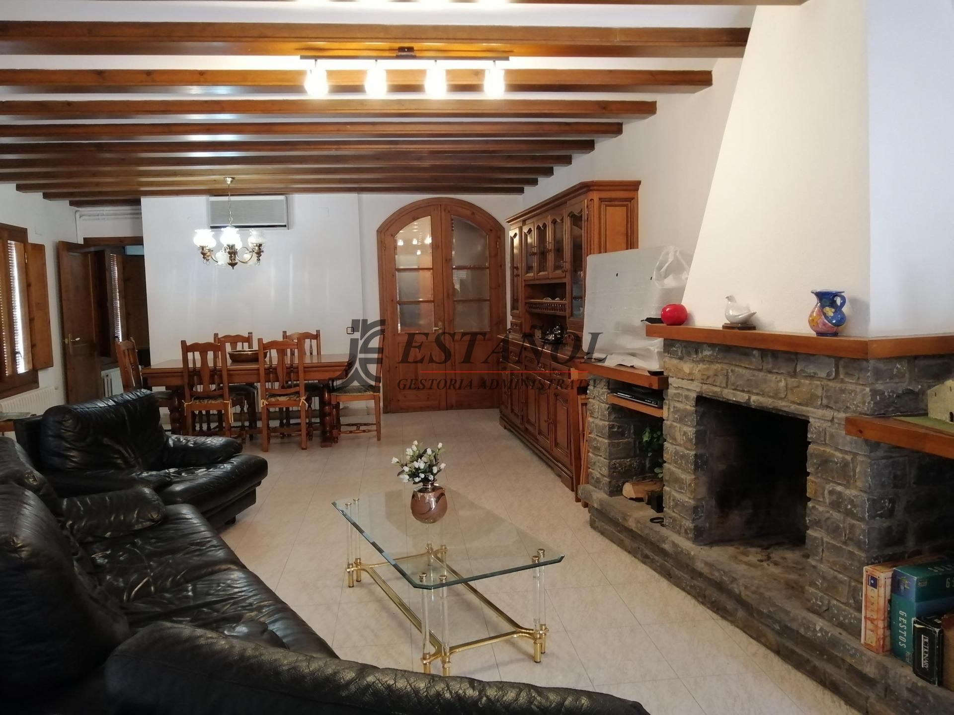 Living room of Single-family semi-detached for sale in Baix Pallars  with Heating