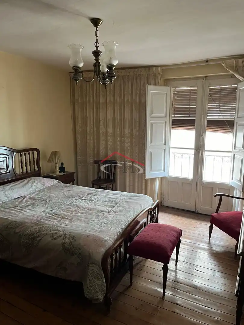 Habitación de Casa o chalet en venta en León Capital  con Calefacción, Parquet y Trastero