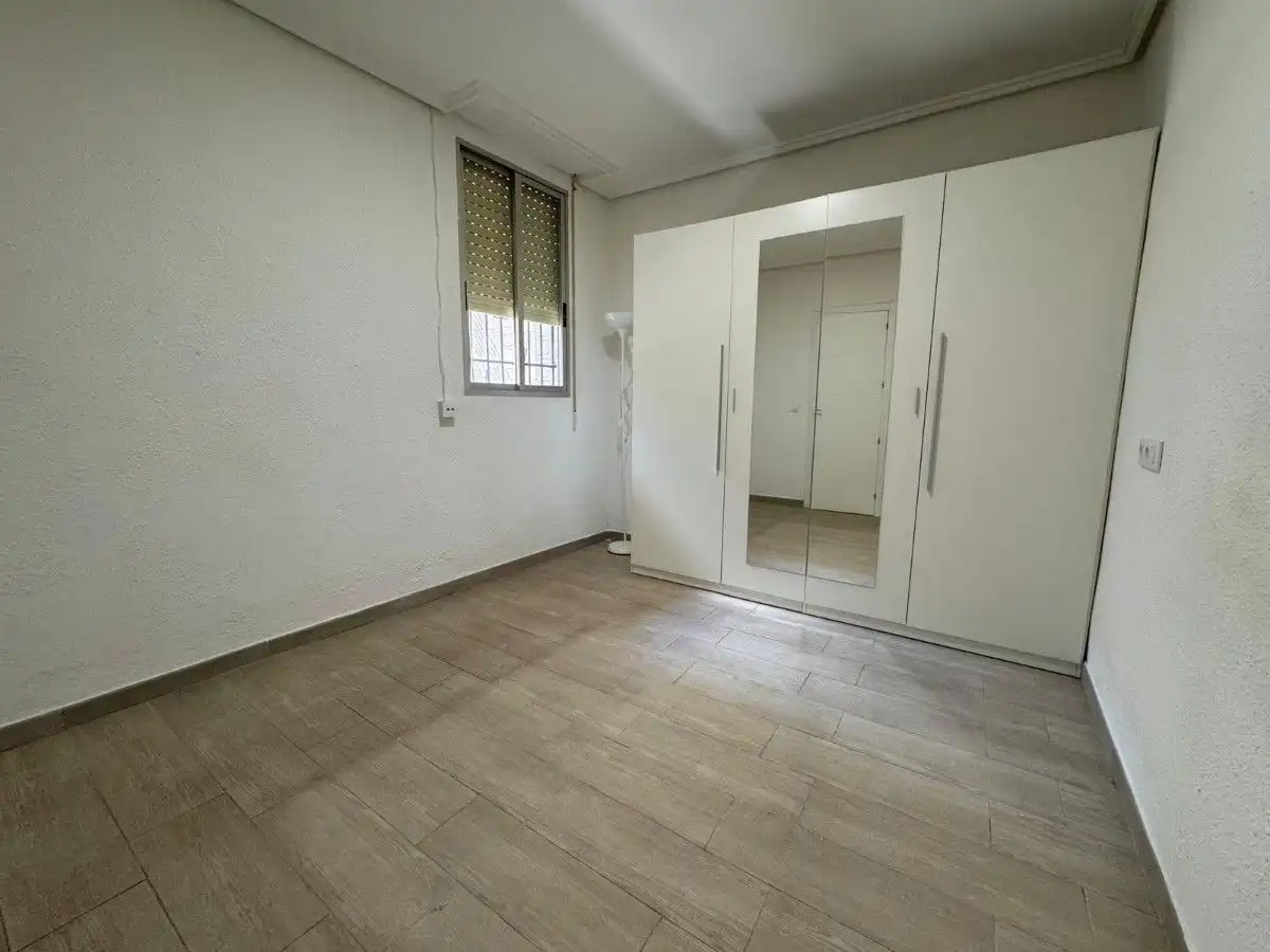Dormitori de Casa o xalet en venda en Aldaia amb Terrassa