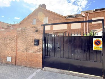 Casa en venda a LOS ROSALES