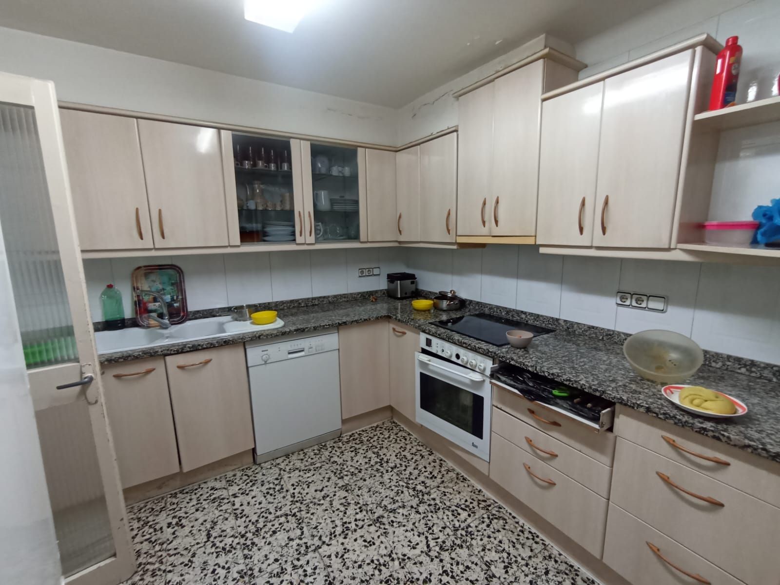 Cuina de Pis en venda en Vic amb Calefacció, Parquet i Terrassa