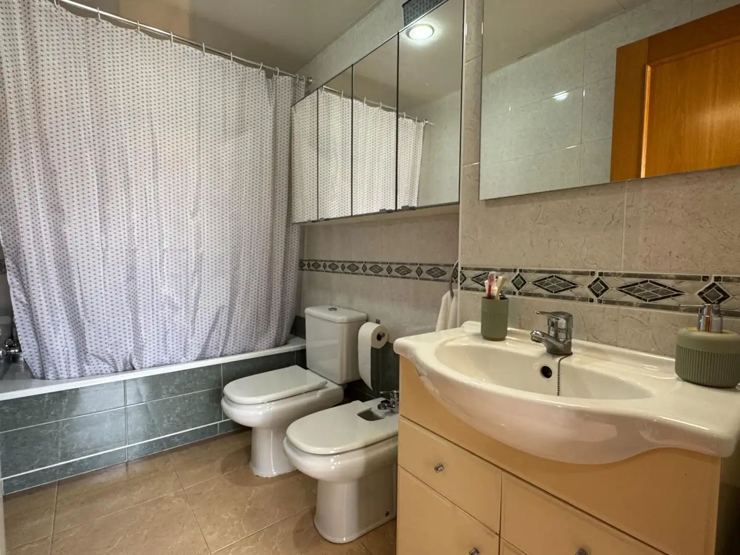 Baño de Piso en venta en Cardedeu con Aire acondicionado, Calefacción y Jardín privado