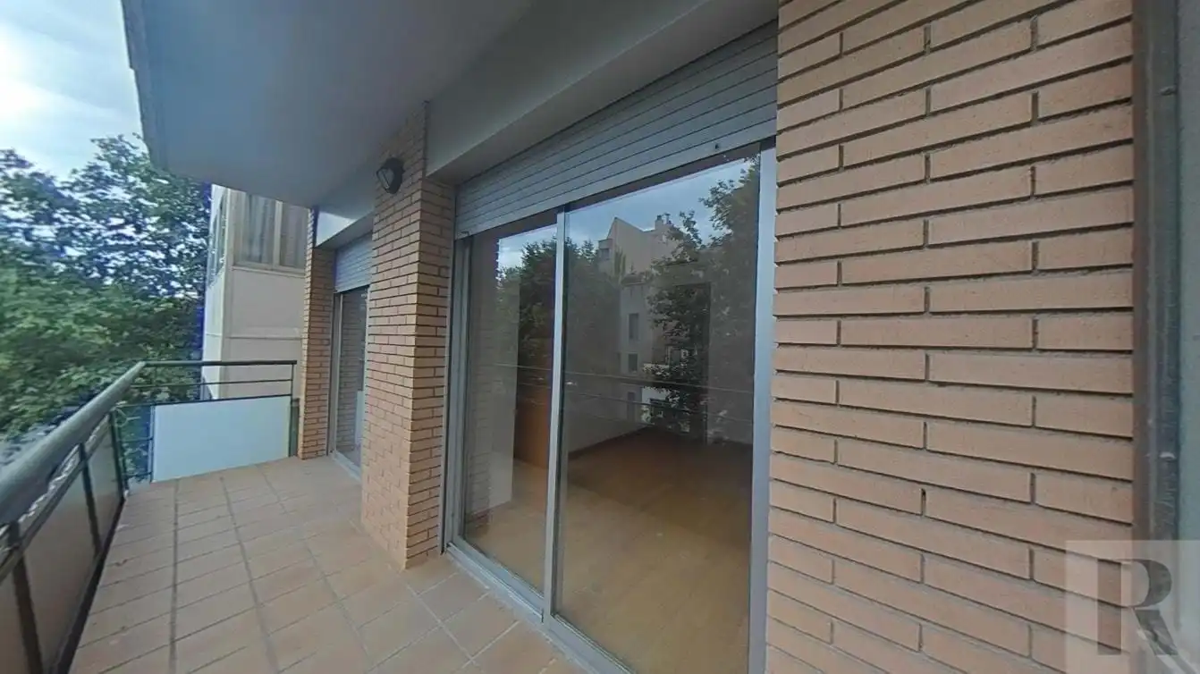 Außenansicht von Wohnung zum Verkauf in Barcelona