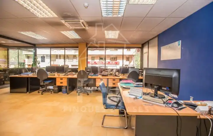 Local comercial en venda a Encamp pueblo, imagen 5