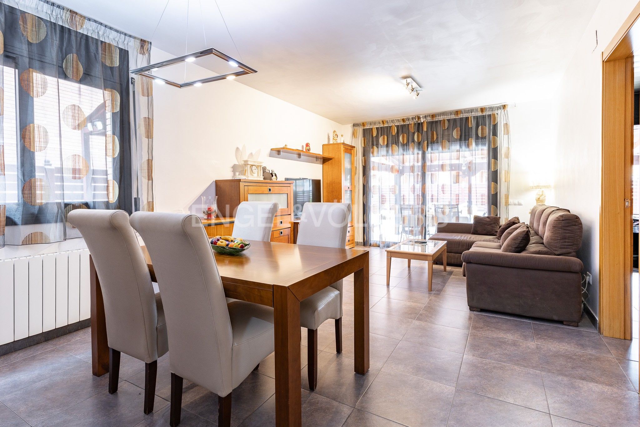 Menjador de Casa adosada en venda en Montmeló amb Calefacció