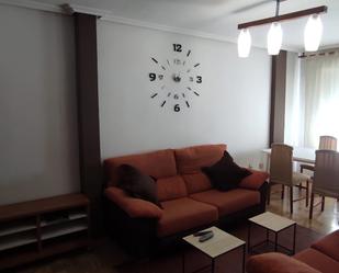 Living room of Attic to rent in Salamanca Capital  with Parquet flooring, Terrace and Furnished