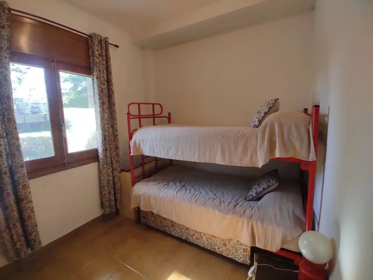 Habitación de Apartamento en venta en Bárcabo con Calefacción, Trastero y Piscina comunitaria