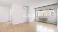 Exterior view of Flat for sale in Vic  with Air Conditioner, Heating and Storage room