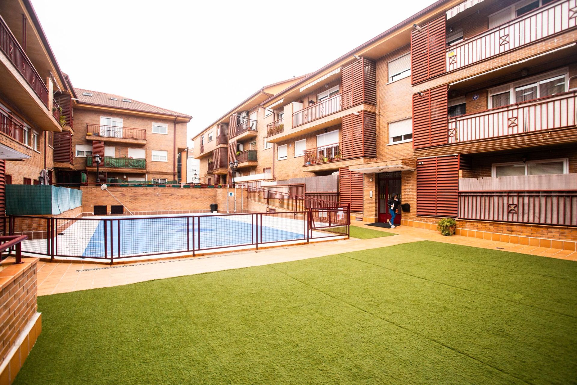 Piscina de Planta baixa en venda en Galapagar amb Terrassa i Piscina comunitària