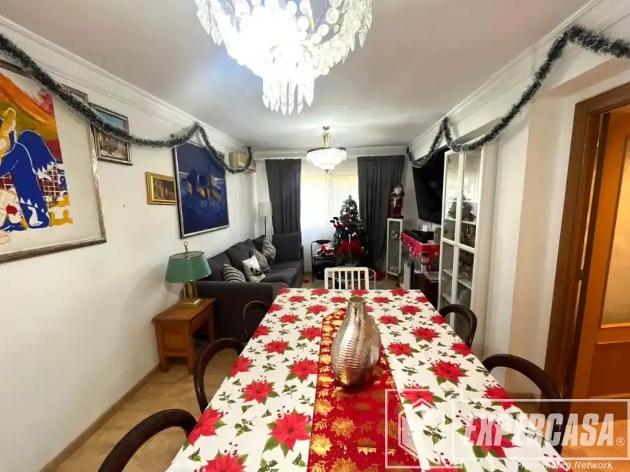 Dining room of Flat for sale in Valencia  with Air Conditioner