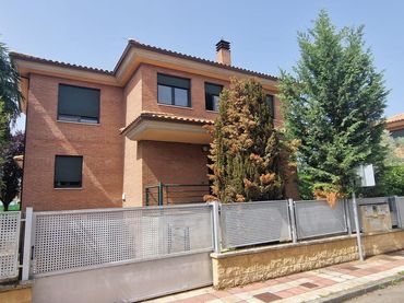 Villa mit Garten zum Verkauf in Calle la Unión