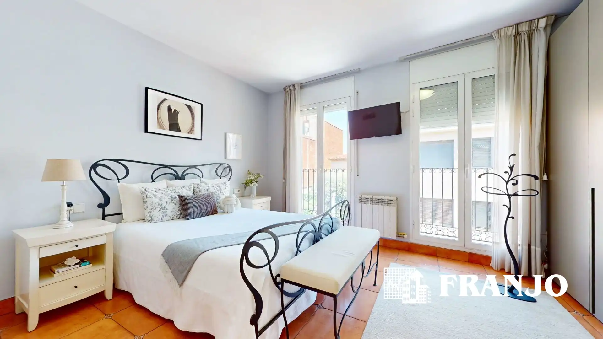 Habitación de Casa adosada en venta en Barberà del Vallès con Aire acondicionado, Calefacción y Terraza