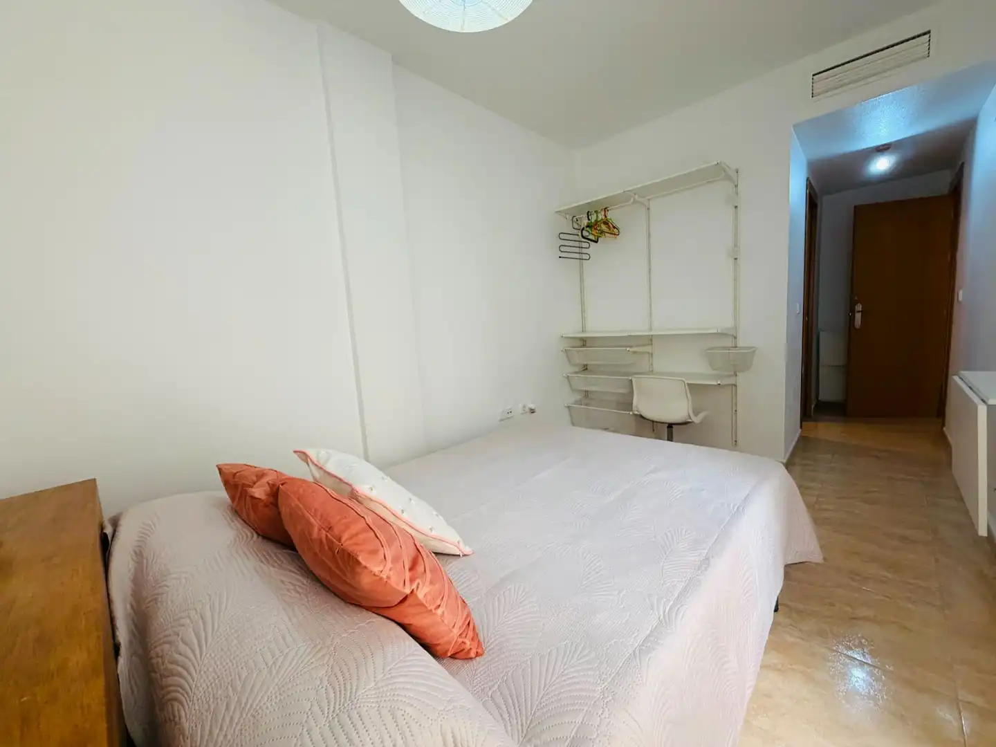 Habitación de Piso en venta en Águilas