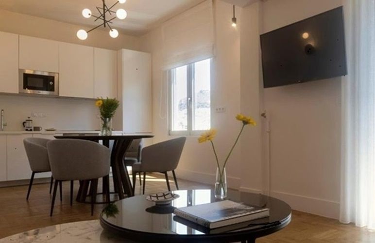 Sala d'estar de Pis de lloguer en Arona amb Aire condicionat, Moblat i Es permeten mascotes