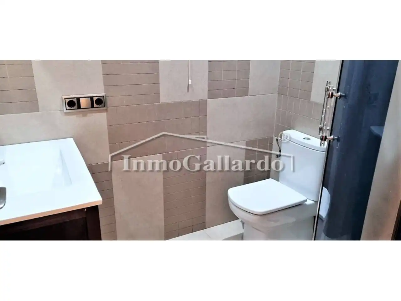 Bathroom of Houses for sale in Cuevas de San Marcos  with Air Conditioner and Terrace