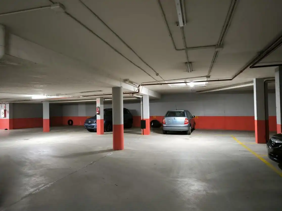 Parkplatz von Garage zum Verkauf in Pedrezuela