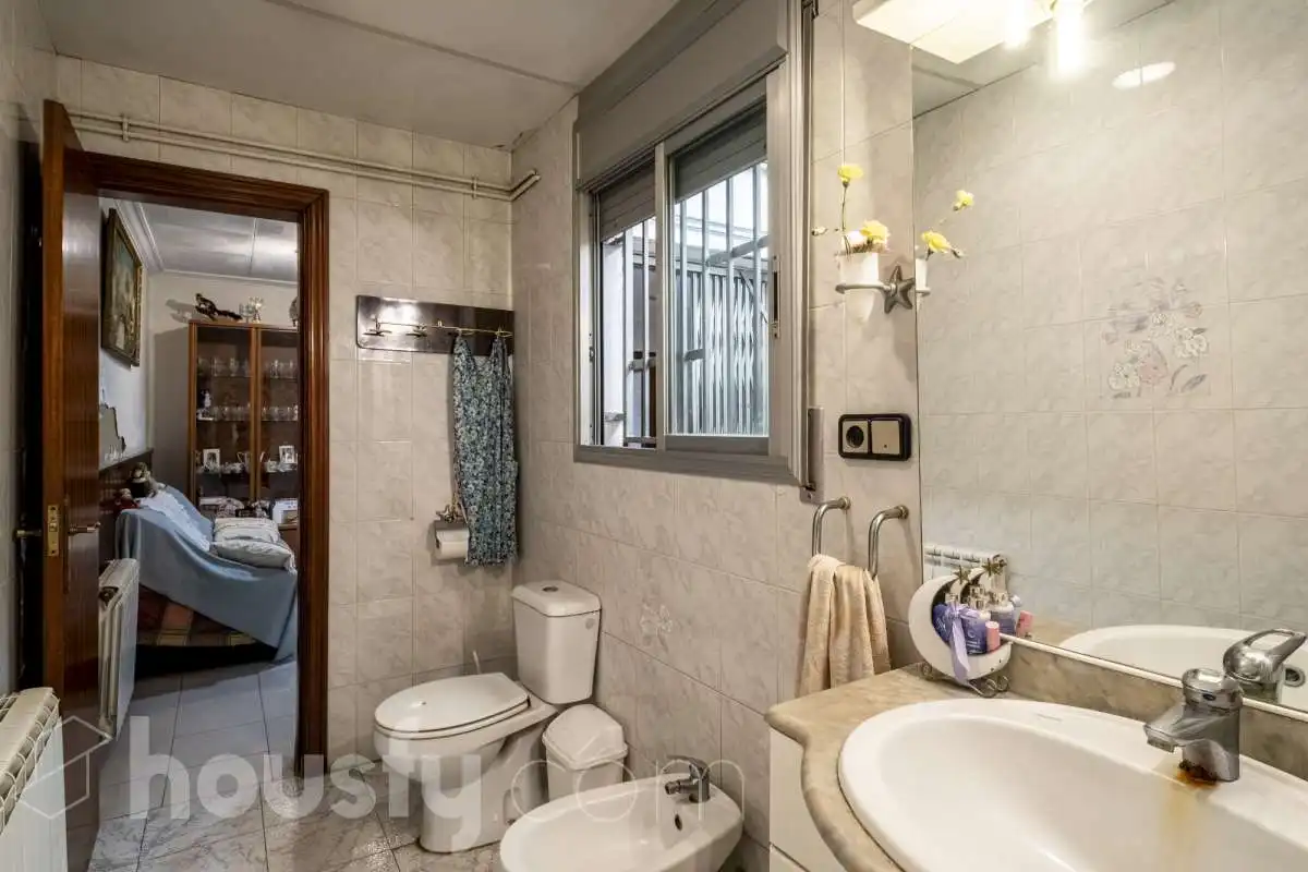 Baño de Casa o chalet en venta en Terrassa con Calefacción, Terraza y Trastero