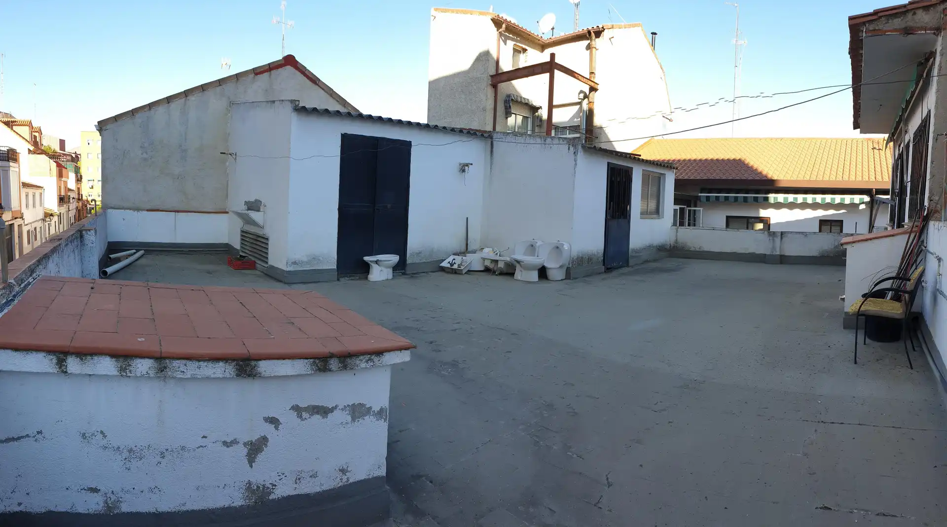 Vista exterior de Edificio en venta en Torrejón de Ardoz