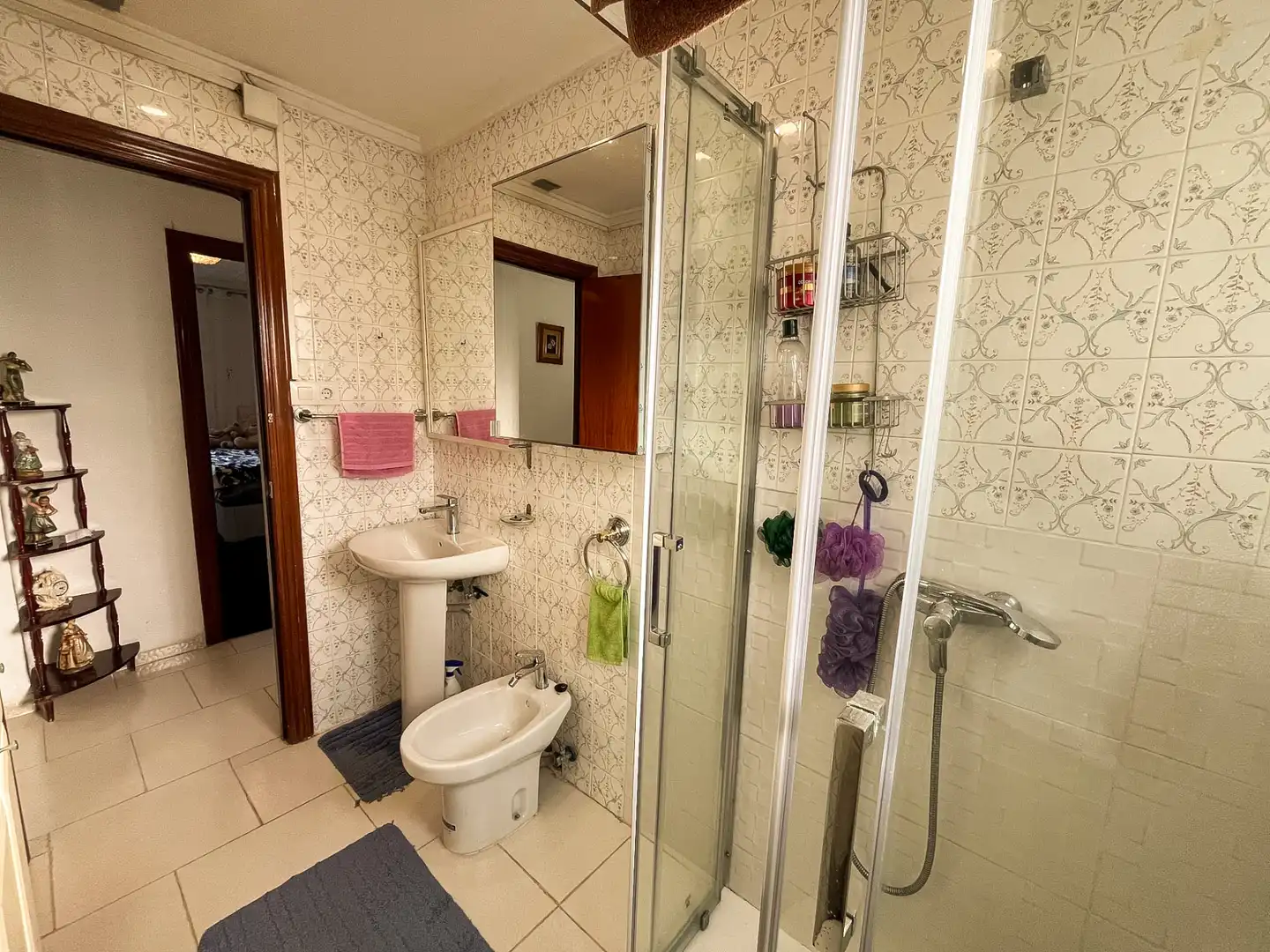 Badezimmer von Wohnung zum Verkauf in Sagunto / Sagunt mit Klimaanlage, Heizung und Möbliert