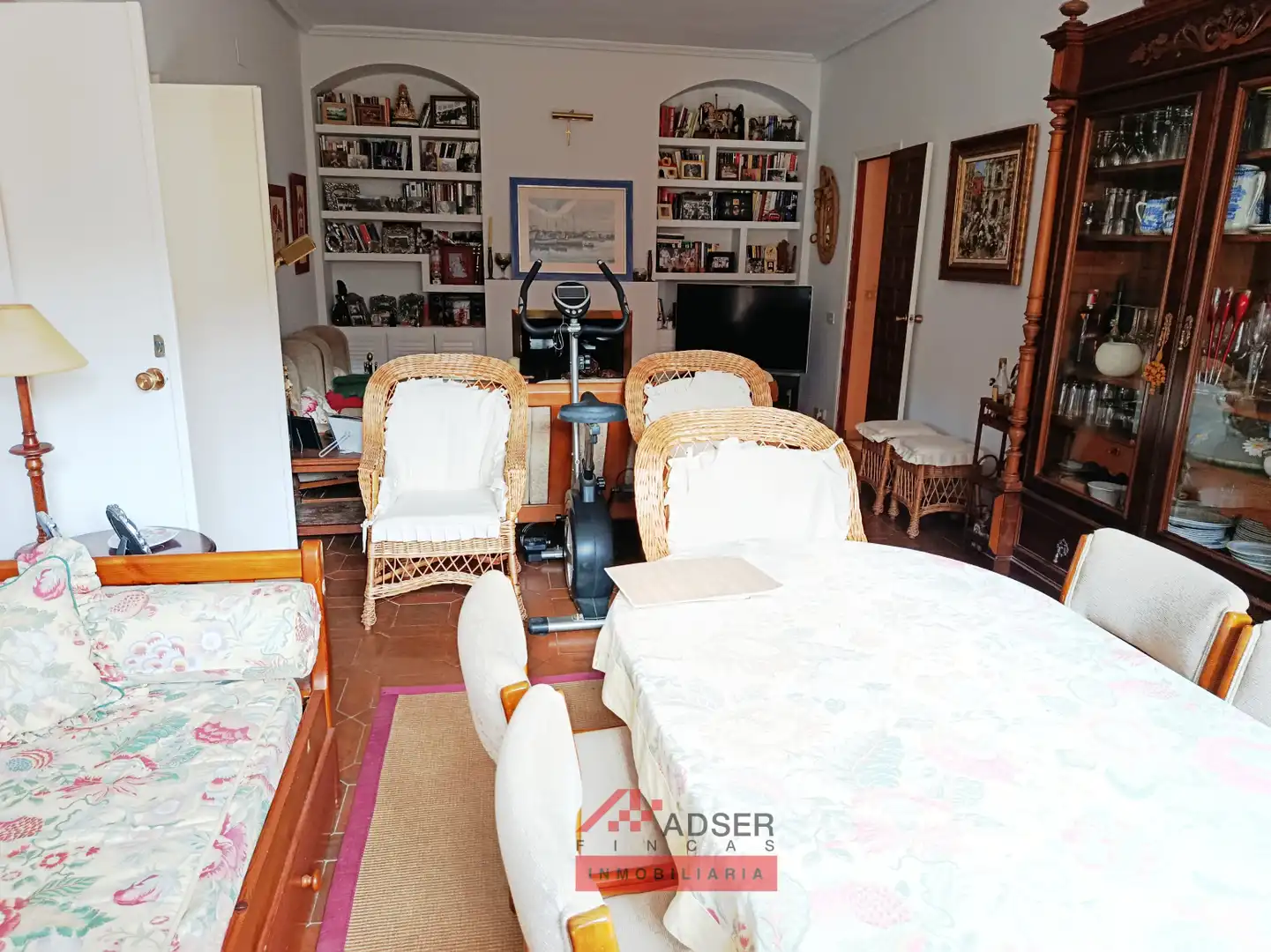 Living room of Houses for sale in Nalda  with Private garden, Storage room and Swimming Pool