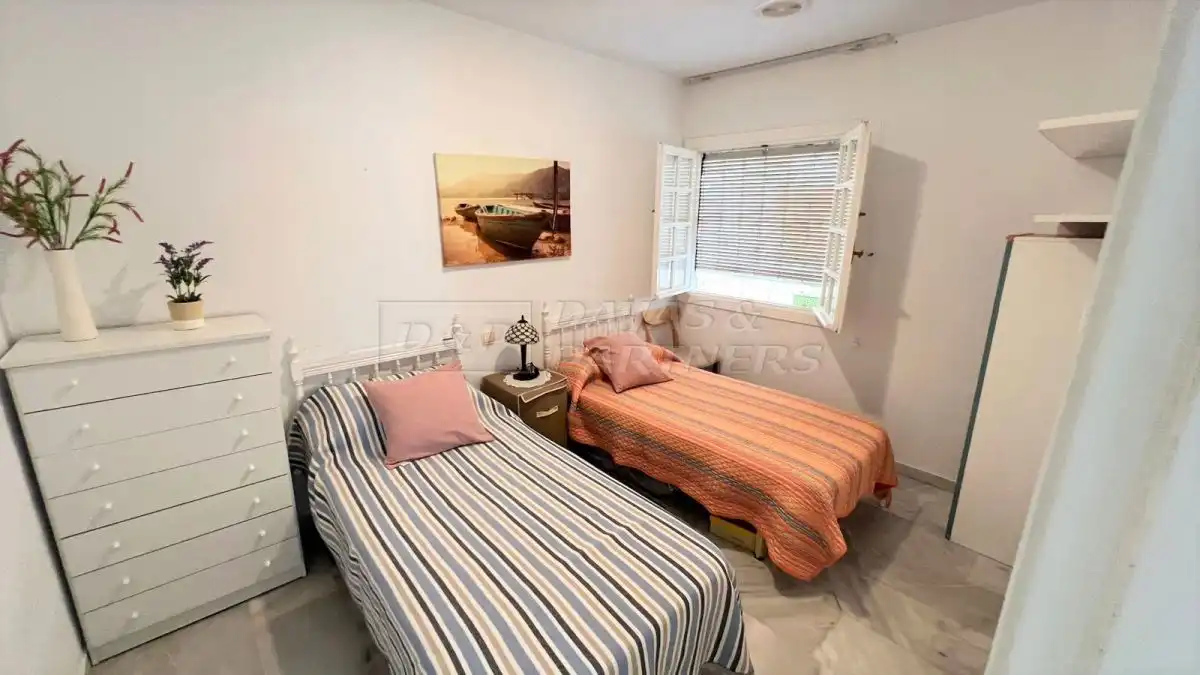 Bedroom of Flat for sale in Torrevieja  with Air Conditioner, Terrace and Furnished