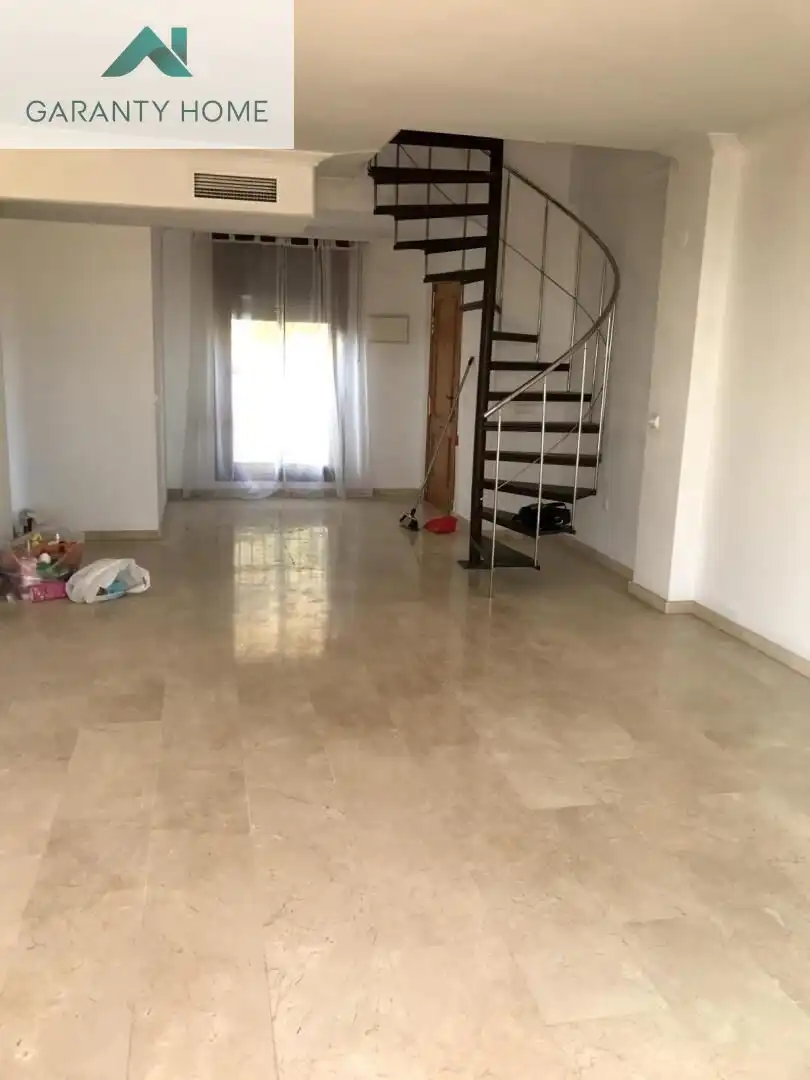 Ático de alquiler en Benalmádena con Aire acondicionado, Jardín privado y Terraza