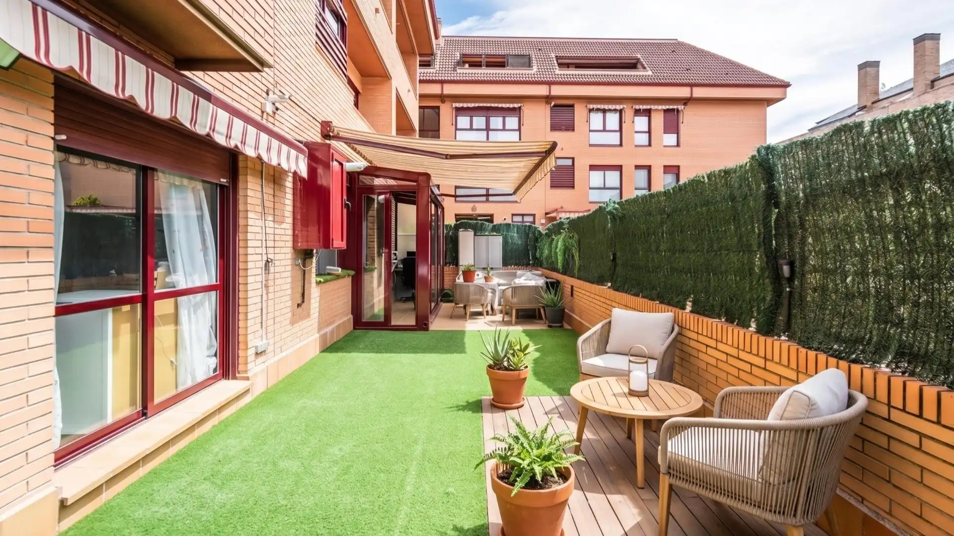 Terraza de Planta baja en venta en Las Rozas de Madrid con Aire acondicionado, Calefacción y Jardín privado