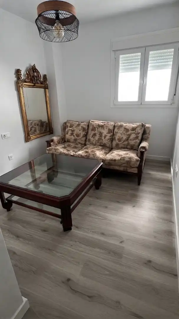 Sala de estar de Piso en venta en Rincón de la Victoria con Aire acondicionado, Terraza y Trastero