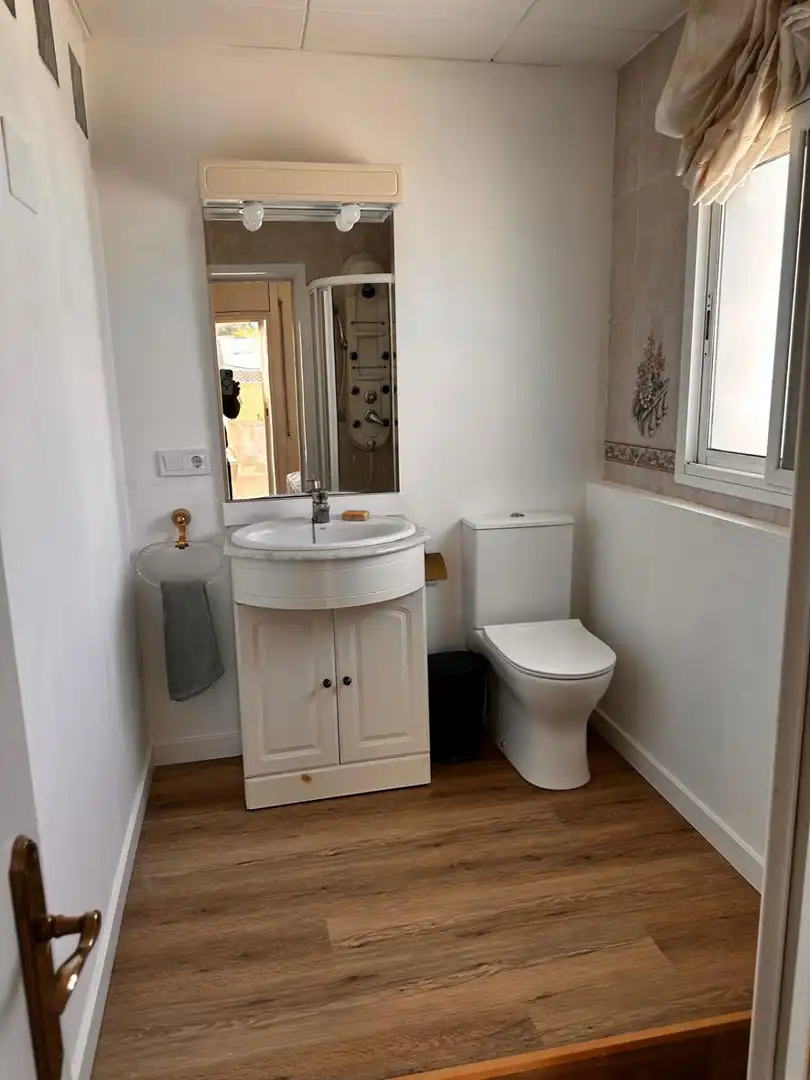 Bathroom of Apartments for rent in Can Rial