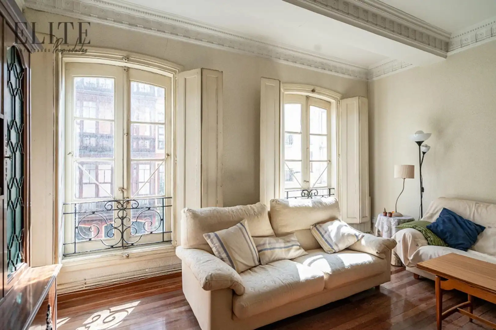 Living room of Flat for sale in Santander  with Heating, Parquet flooring and Terrace