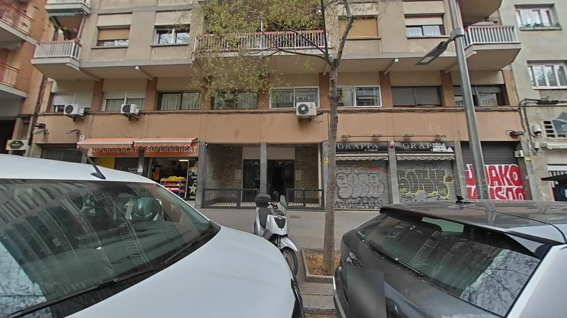 Vista exterior de Estudio en venta en Barcelona