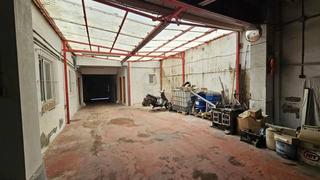 Local comercial en Venta en Calle DOCTOR SAPENA, 19 en Carolinas Bajas