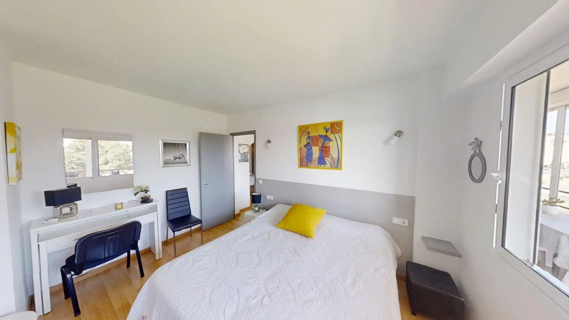 Dormitori de Apartament en venda en Roses amb Jardí privat, Terrassa i Balcó