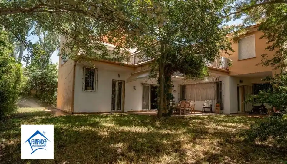 Jardín de Casa o chalet en venta en Cáceres con Calefacción, Jardín privado y Parquet