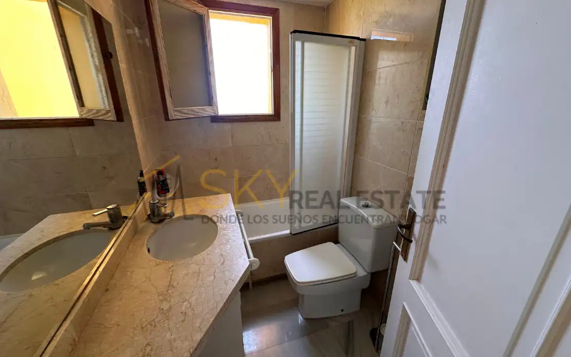 Bathroom of Flat for sale in Calvià  with Air Conditioner, Terrace and Balcony