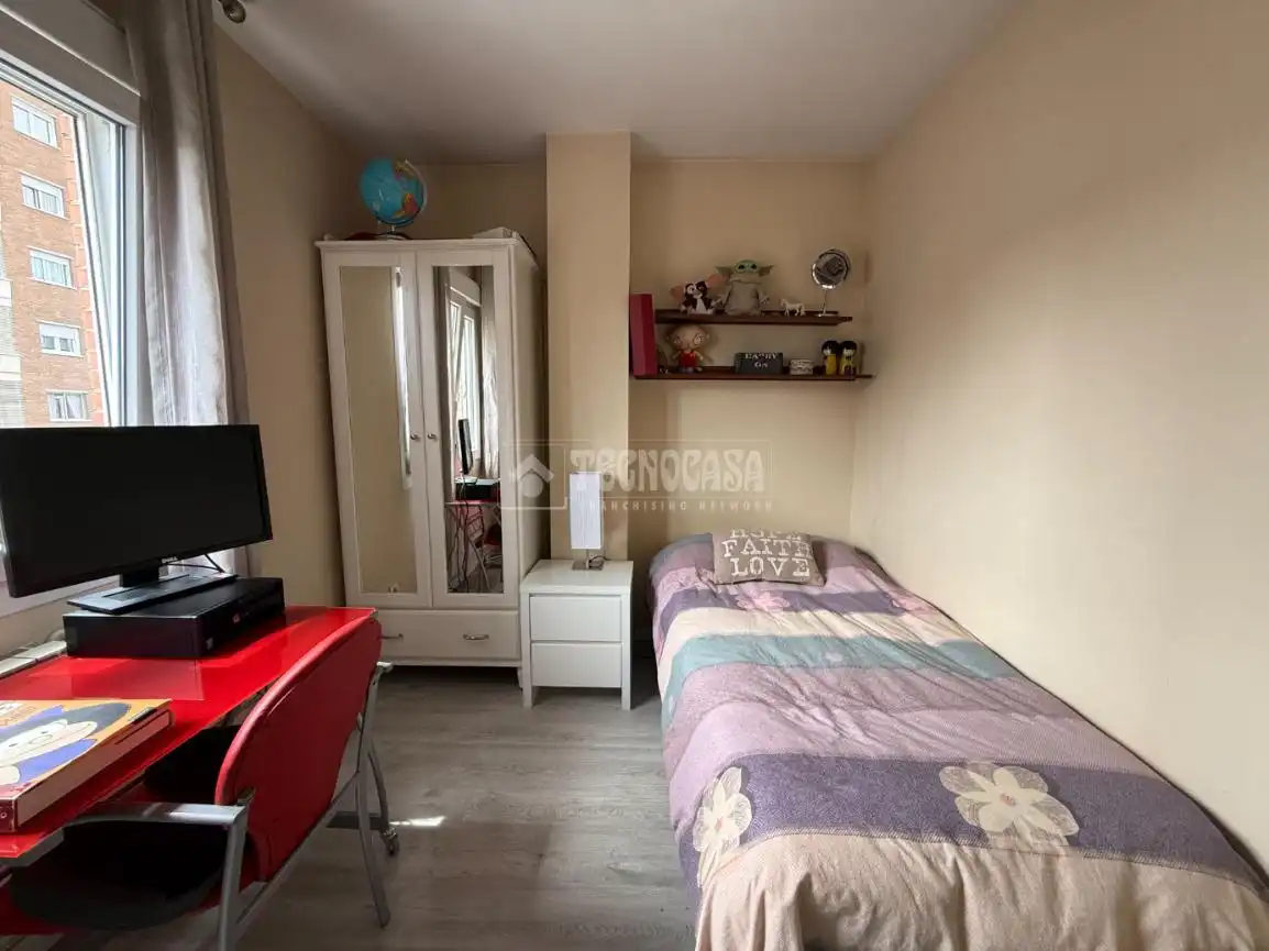 Habitación de Piso en venta en Madrid con Aire acondicionado y Calefacción