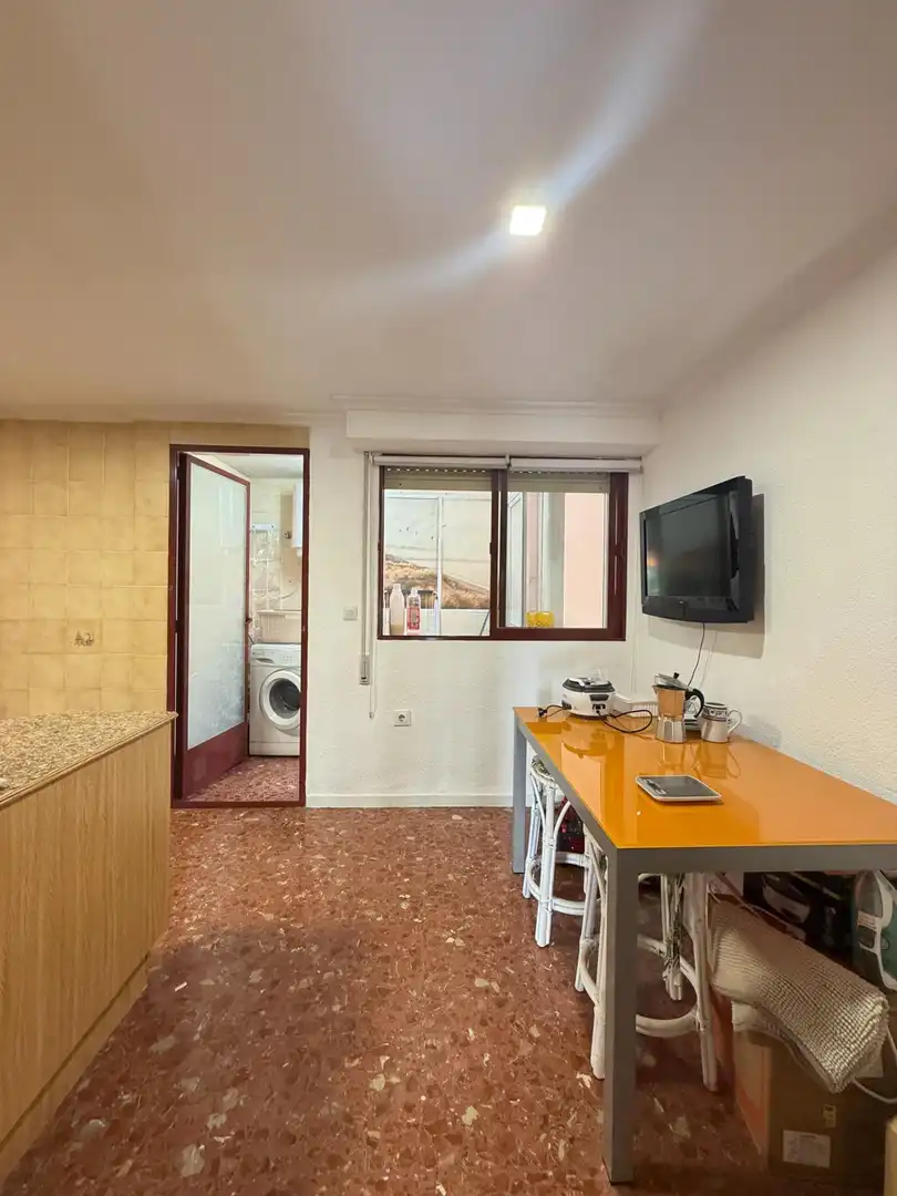Dormitori de Pis en venda en Alicante / Alacant amb Jardí privat, Terrassa i Traster