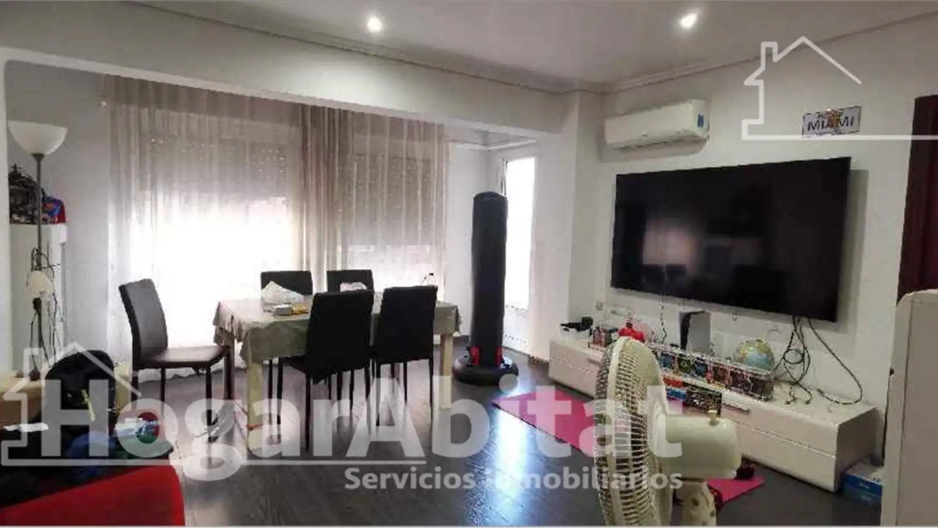Habitación de Piso en venta en Castellón de la Plana / Castelló de la Plana con Aire acondicionado y Amueblado